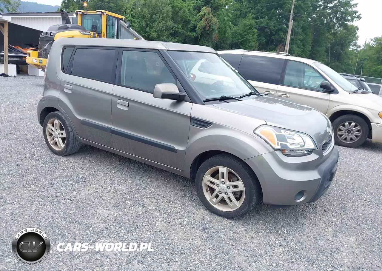 2010 Kia Soul +