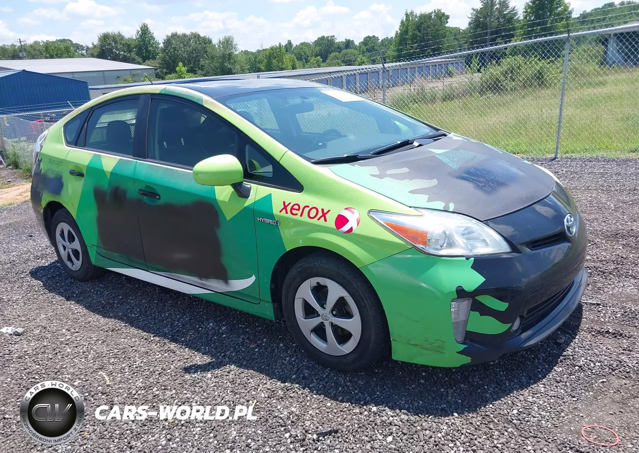 2015 Toyota Prius Two VIN:JTDKN3DU6F1979535 - 1