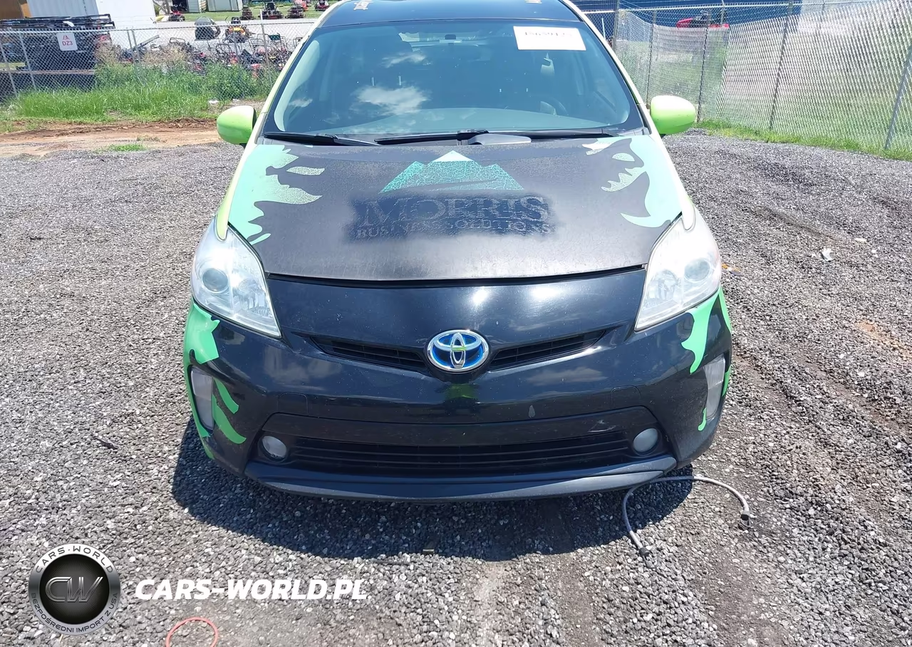 2015 Toyota Prius Two VIN:JTDKN3DU6F1979535 - 13
