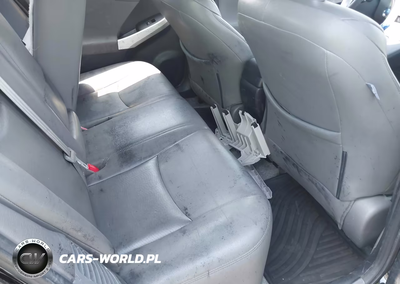 2015 Toyota Prius Two VIN:JTDKN3DU6F1979535 - 8