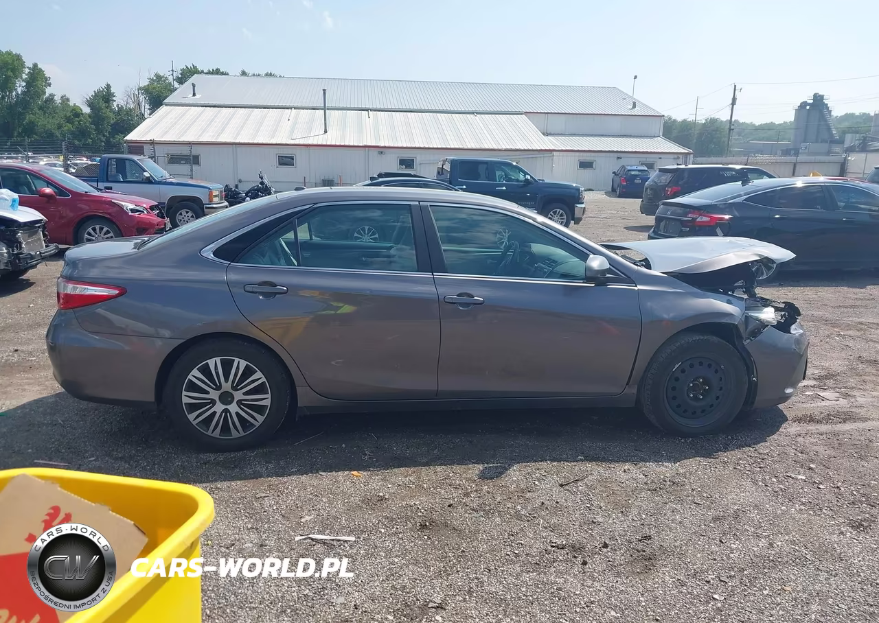 2016 Toyota Camry Xle VIN:4T1BF1FK6GU124424 - 14