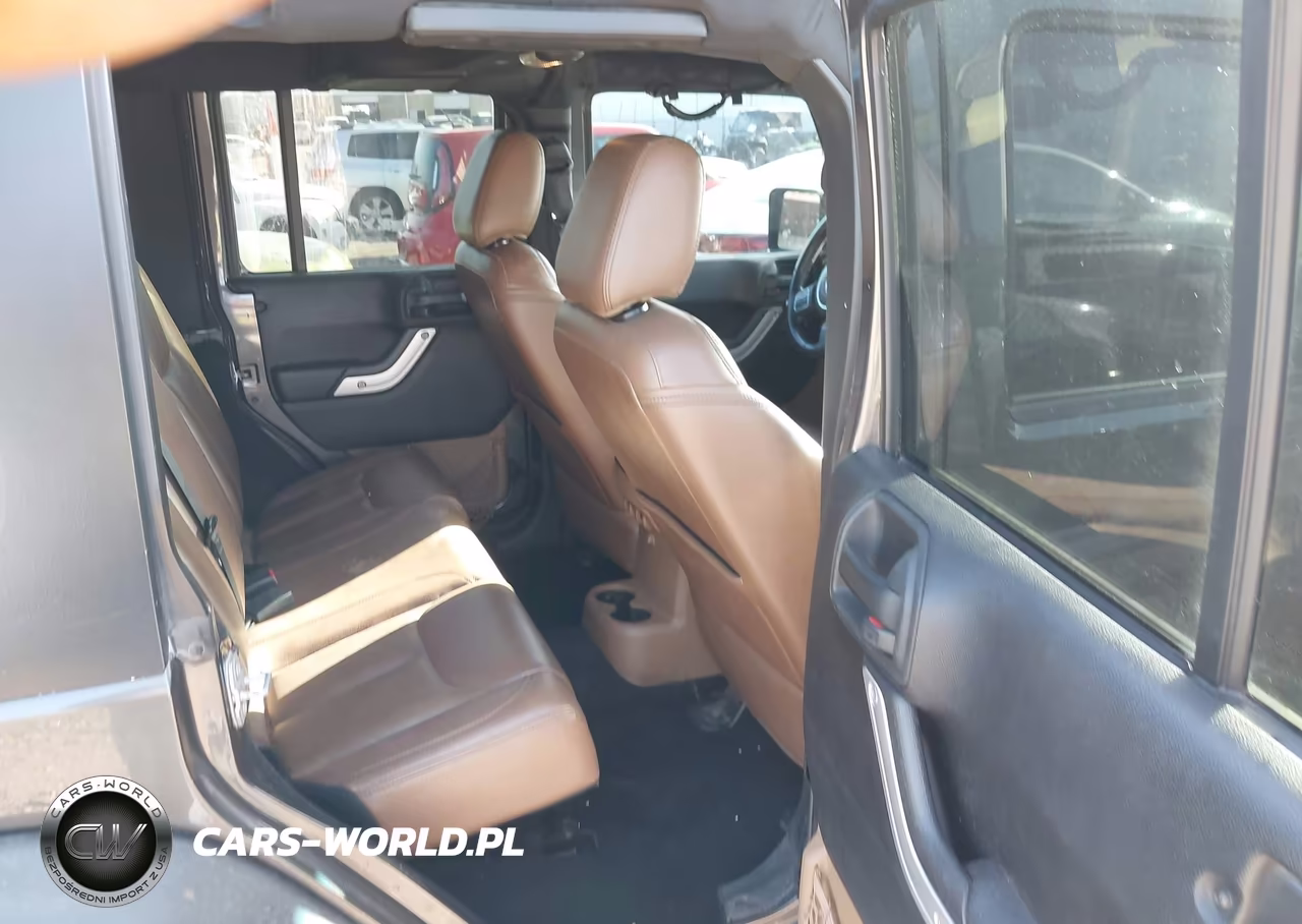 2016 Jeep Wrangler Unlimited Rubicon VIN:1C4BJWFG7GL349565 - 8