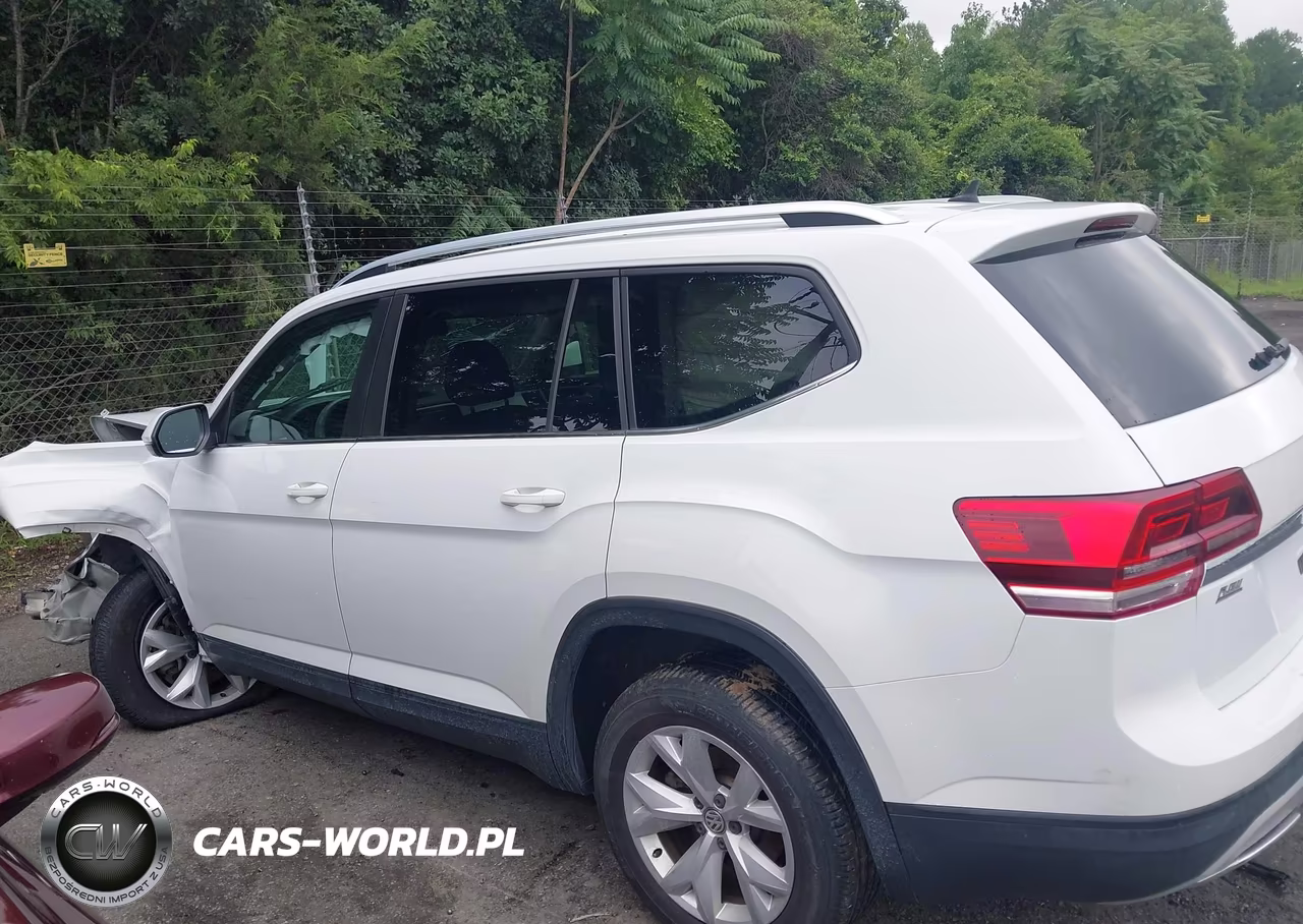 2018 Volkswagen Atlas 2.0T S VIN:1V2AP2CA1JC591910 - 14
