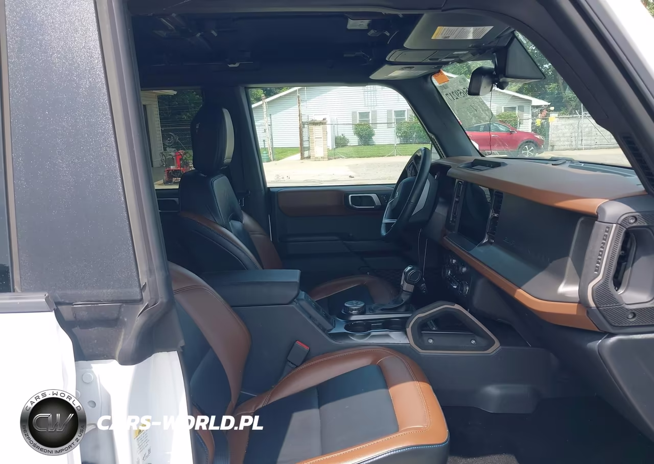 2024 Ford Bronco Outer Banks VIN:1FMDE8BH1RLB21809 - 5