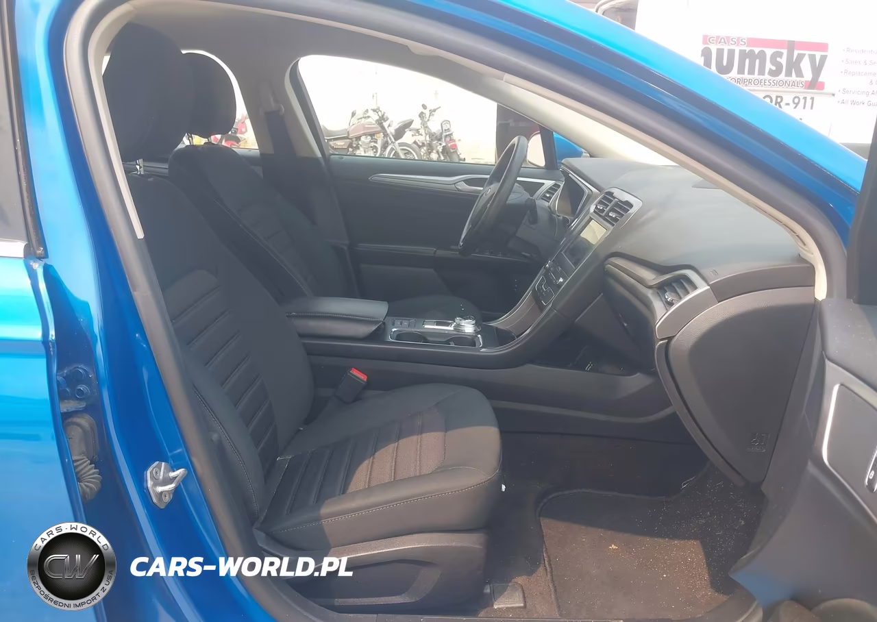 2020 Ford Fusion Hybrid Se VIN:3FA6P0LU5LR196807 - 5