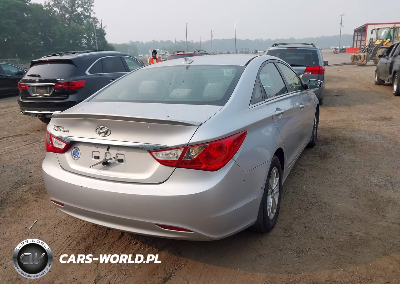 2013 Hyundai Sonata Gls VIN:5NPEB4AC6DH513603 - 4