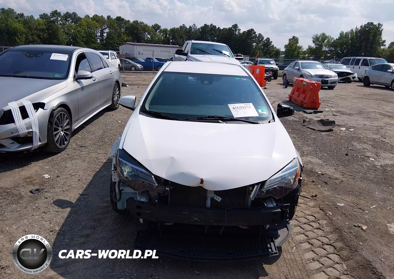 2019 Toyota Corolla Le VIN:2T1BURHEXKC233183 - 12