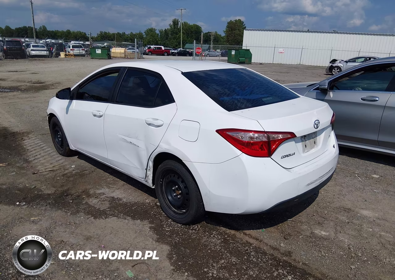 2019 Toyota Corolla Le VIN:2T1BURHEXKC233183 - 3
