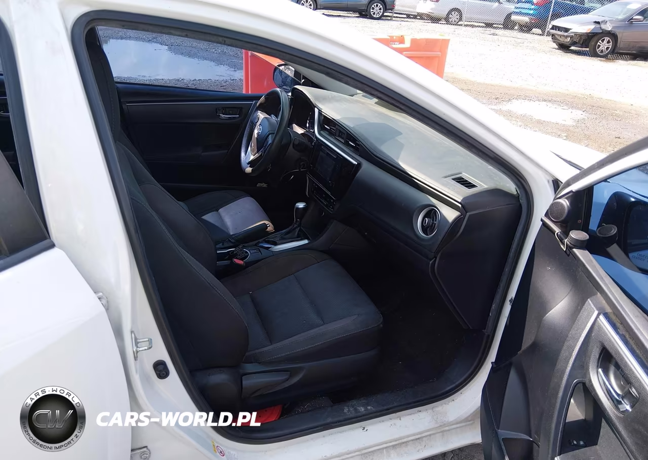 2019 Toyota Corolla Le VIN:2T1BURHEXKC233183 - 5