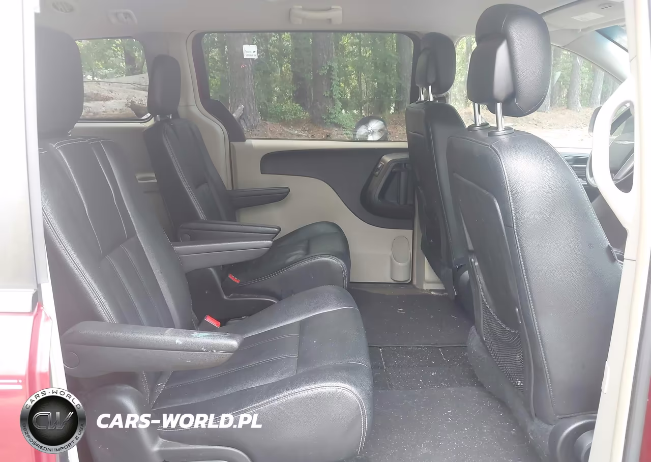 2016 Chrysler Town & Country Lx VIN:2C4RC1AG5GR105097 - 8