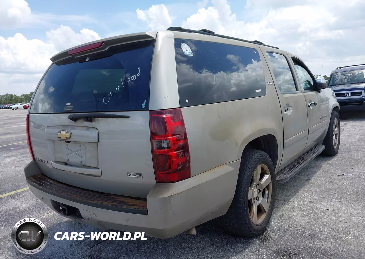 2007 Chevrolet Suburban 1500 Ltz VIN:1GNFC16027R284758 - 4