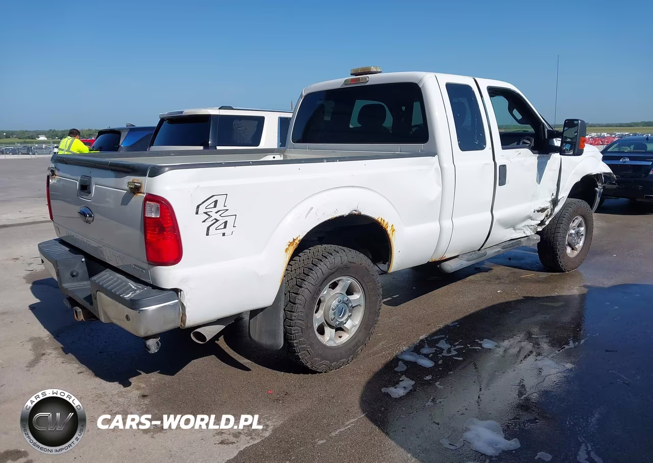 2015 Ford F-250 Xlt VIN:1FT7X2B6XFEA43229 - 4