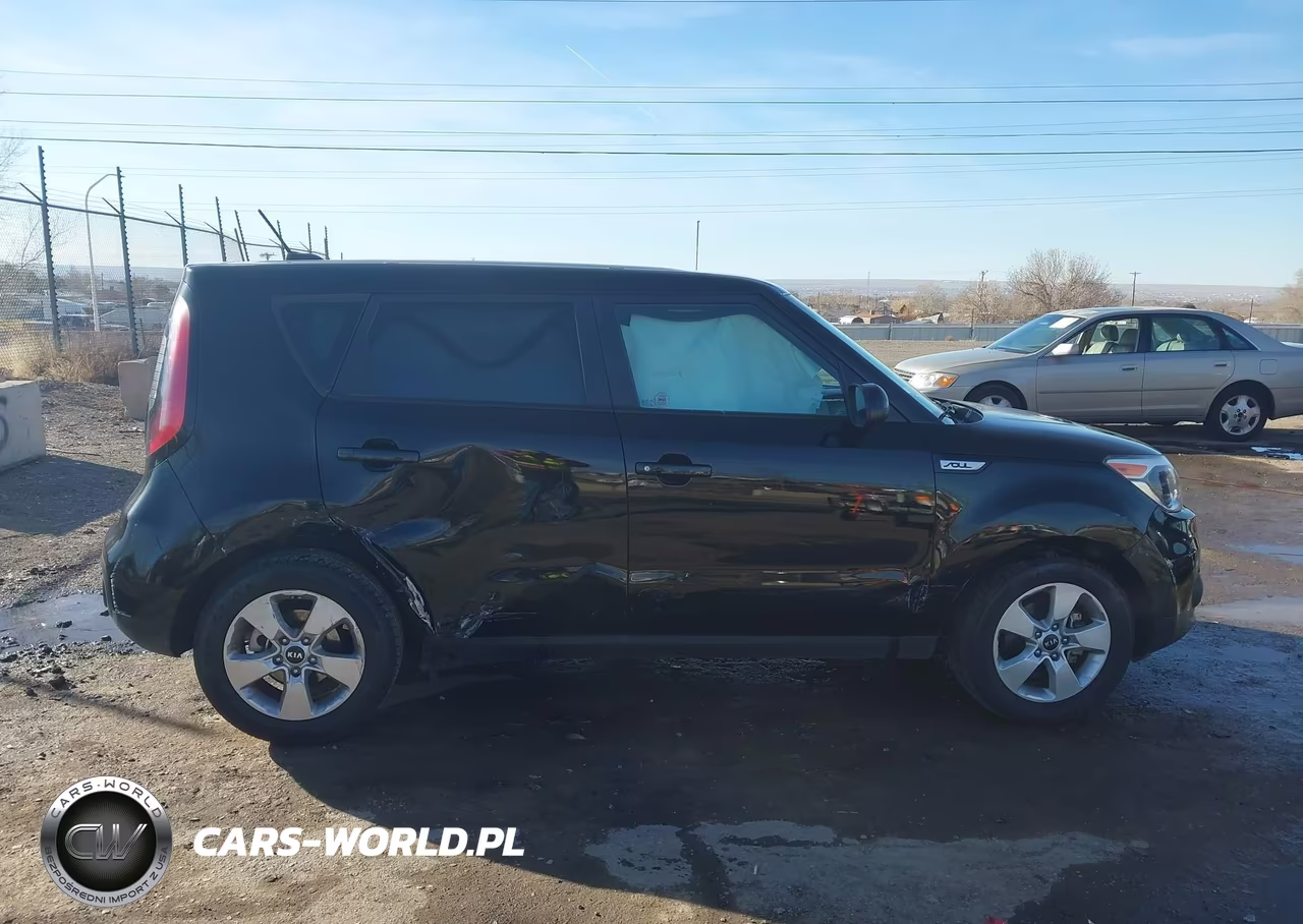 2018 Kia Soul VIN:KNDJN2A2XJ7558576 - 13