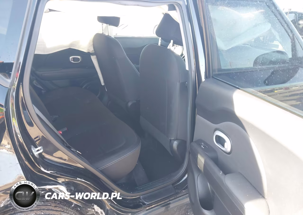 2018 Kia Soul VIN:KNDJN2A2XJ7558576 - 8