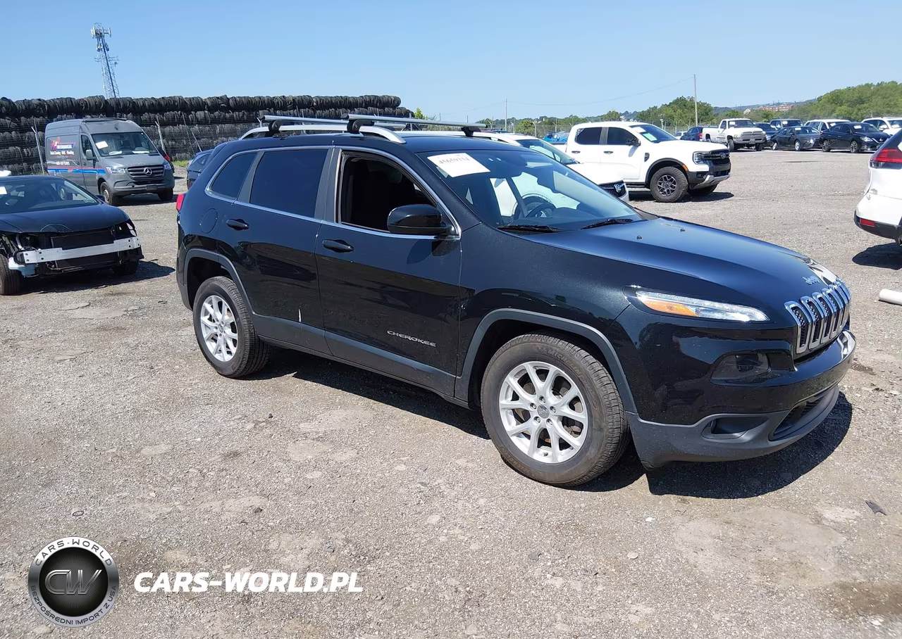 2016 Jeep Cherokee Latitude – zdjęcie 1 z 17