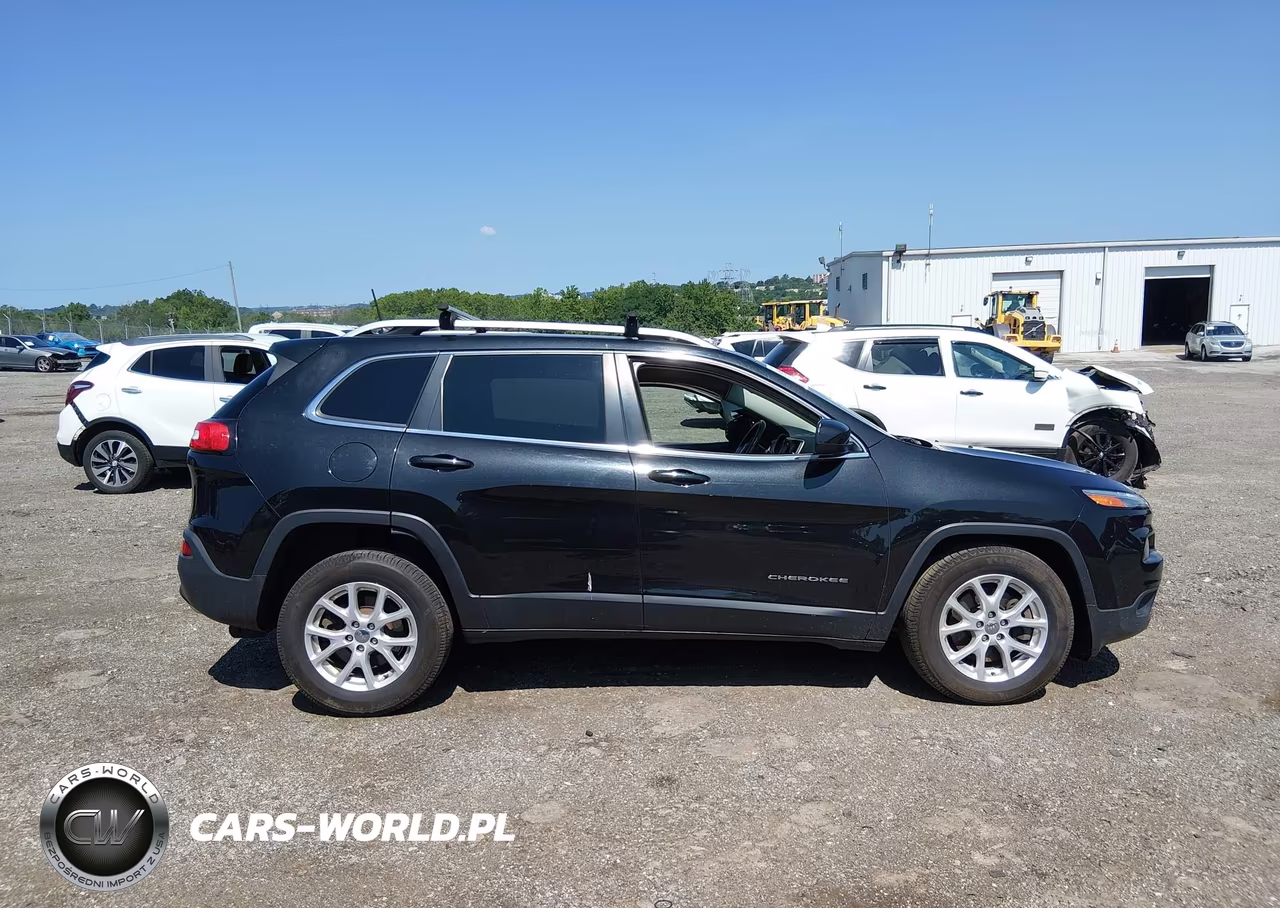 2016 Jeep Cherokee Latitude VIN:1C4PJMCS0GW242732 - 14