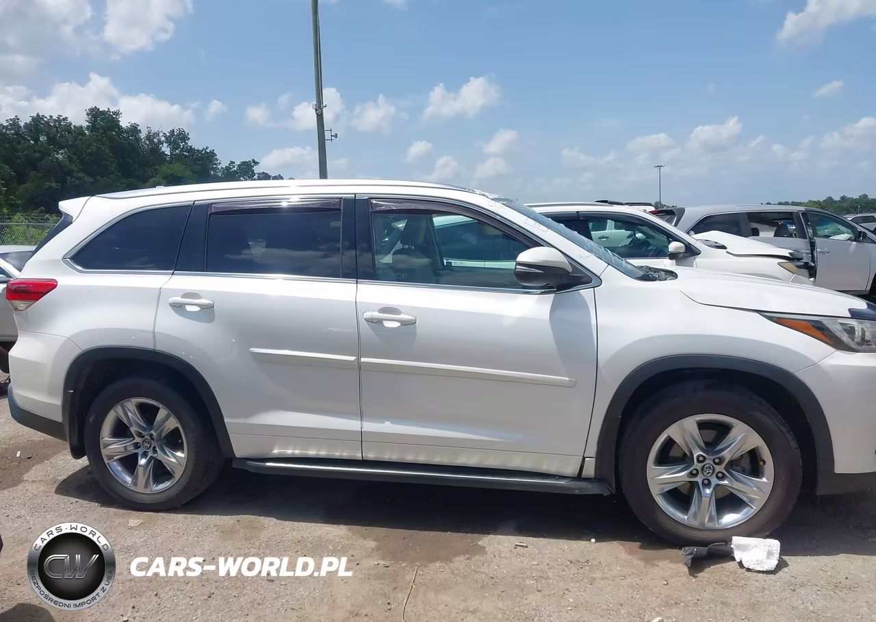 2018 Toyota Highlander Limited VIN:5TDYZRFH4JS242444 - 13