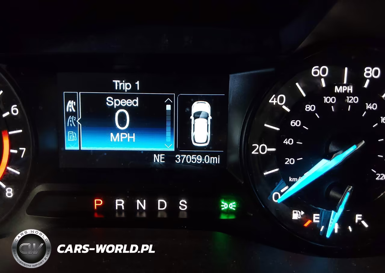 2018 Ford Explorer VIN:1FM5K8BH1JGC45590 - 16