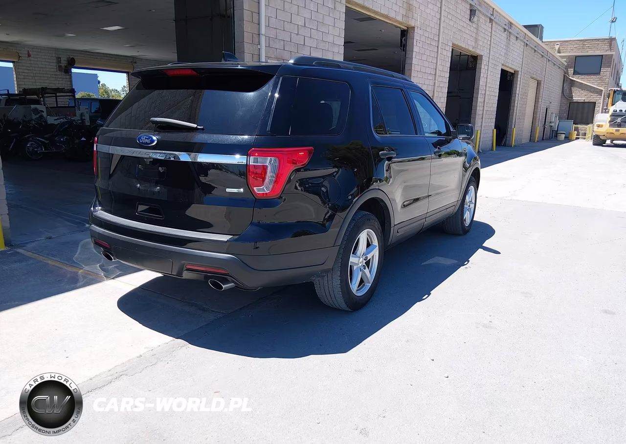 2018 Ford Explorer VIN:1FM5K8BH1JGC45590 - 4