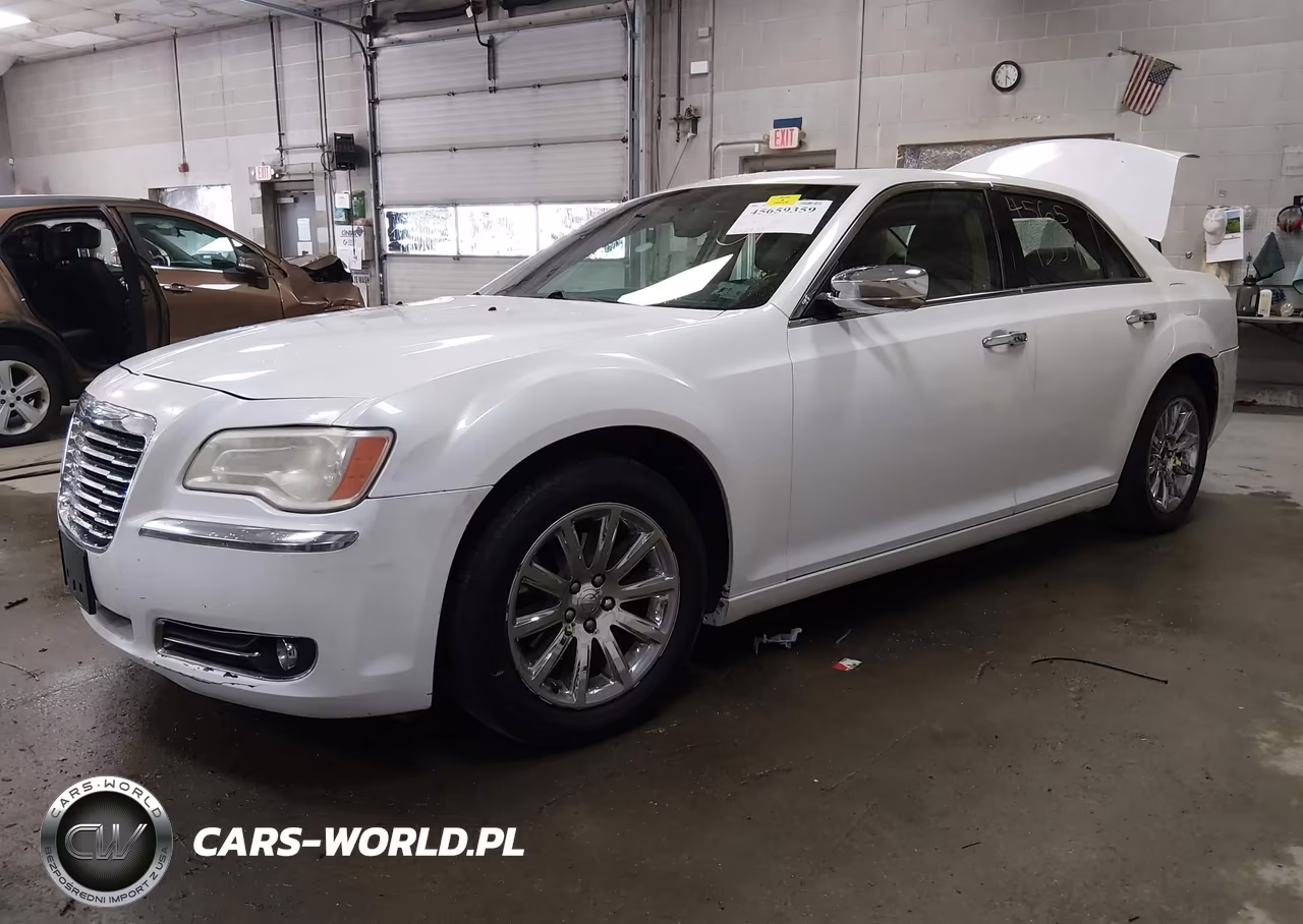 2011 Chrysler 300 Limited VIN:2C3CA5CG8BH528503 - 18