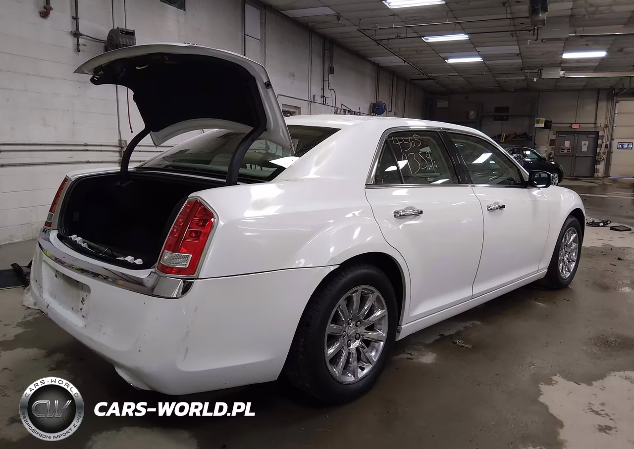 2011 Chrysler 300 Limited VIN:2C3CA5CG8BH528503 - 4