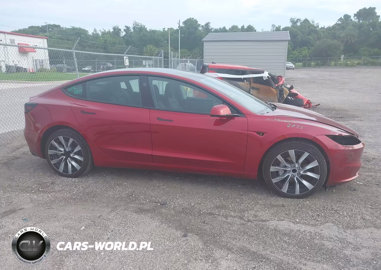 2025 Tesla Model 3 VIN:5YJ3E1EA1SF040405 - 12