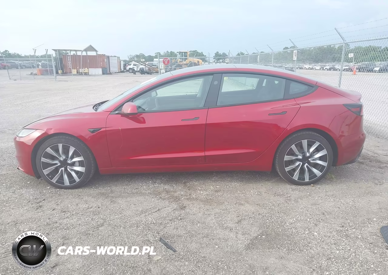 2025 Tesla Model 3 VIN:5YJ3E1EA1SF040405 - 13