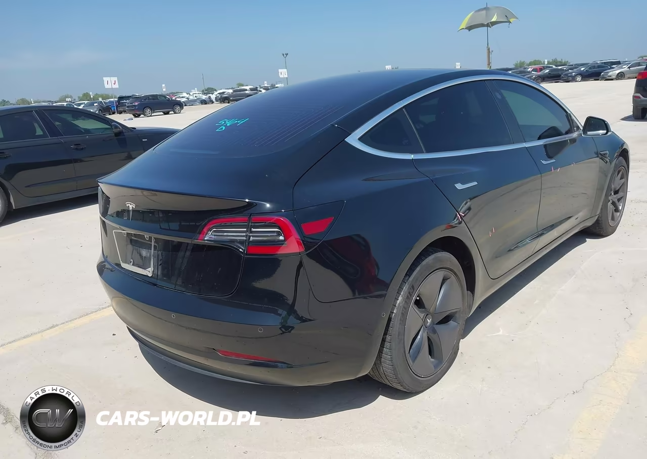 2018 Tesla Model 3 Long Range-Mid Range VIN:5YJ3E1EA2JF044946 - 4