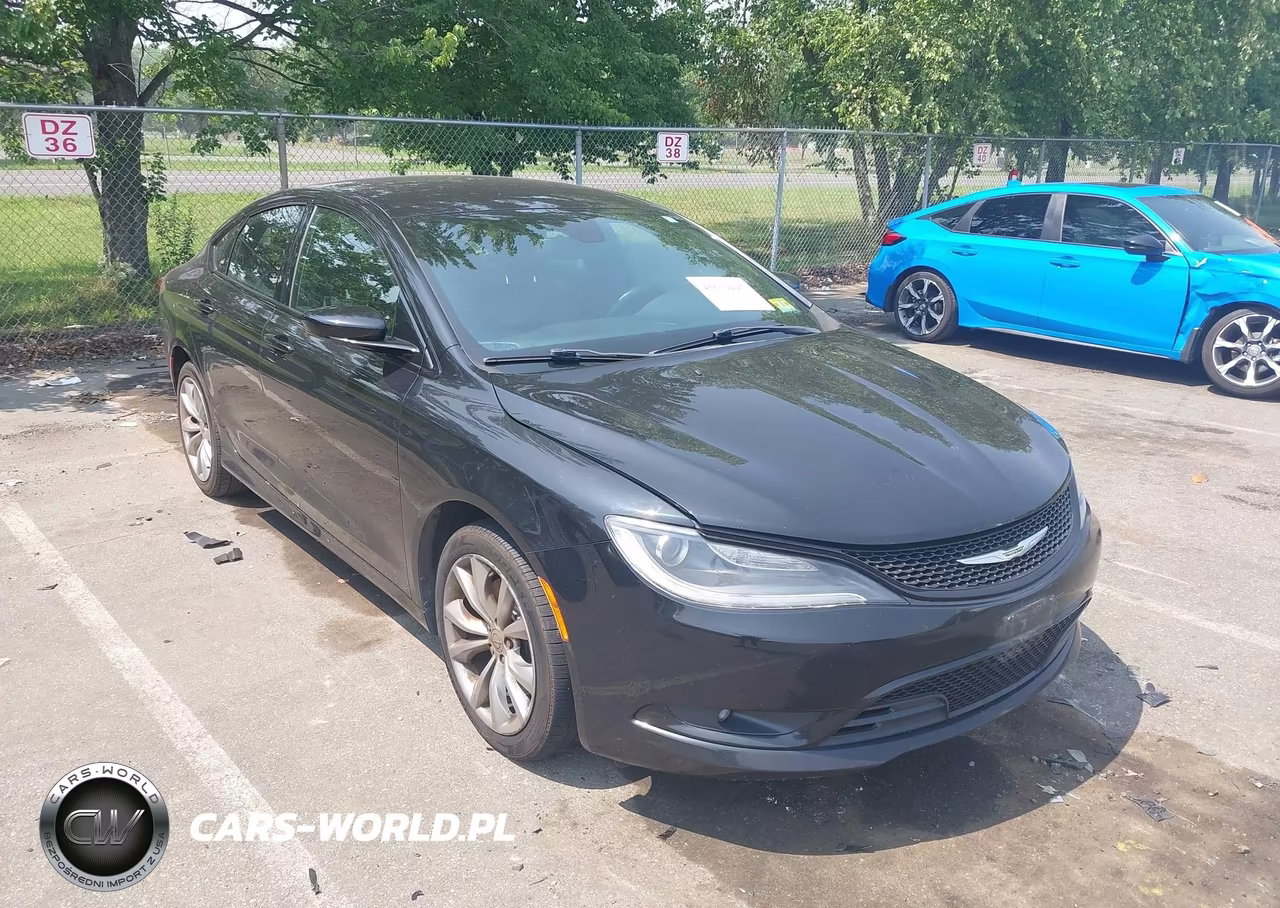 2016 Chrysler 200 S – zdjęcie 1 z 16