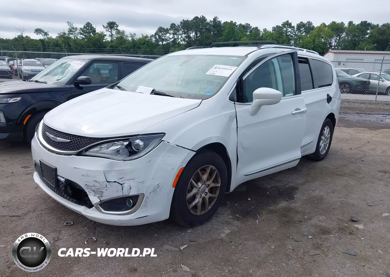 2020 Chrysler Pacifica Touring L VIN:2C4RC1BG5LR279874 - 2