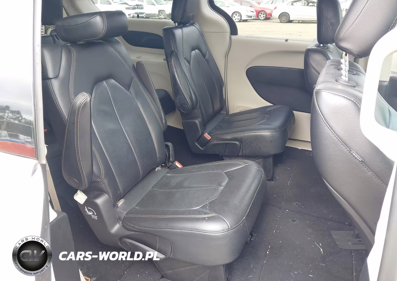 2020 Chrysler Pacifica Touring L VIN:2C4RC1BG5LR279874 - 8