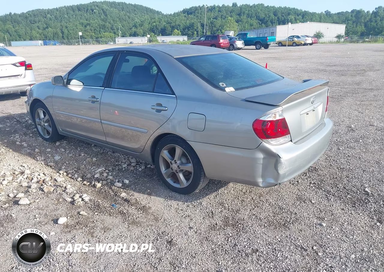 2005 Toyota Camry Se V6 VIN:4T1BA32K25U038945 - 3