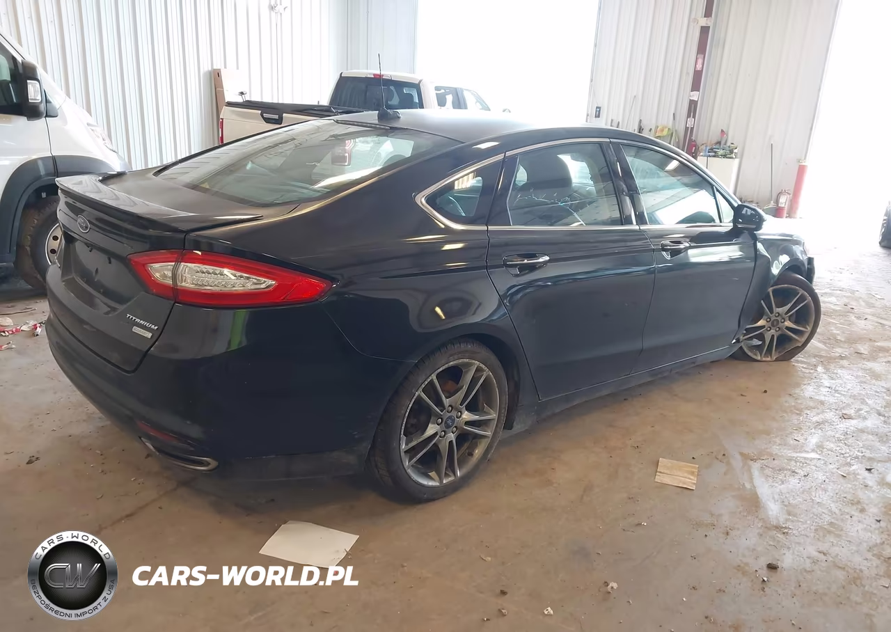 2015 Ford Fusion Titanium VIN:3FA6P0K91FR102147 - 4