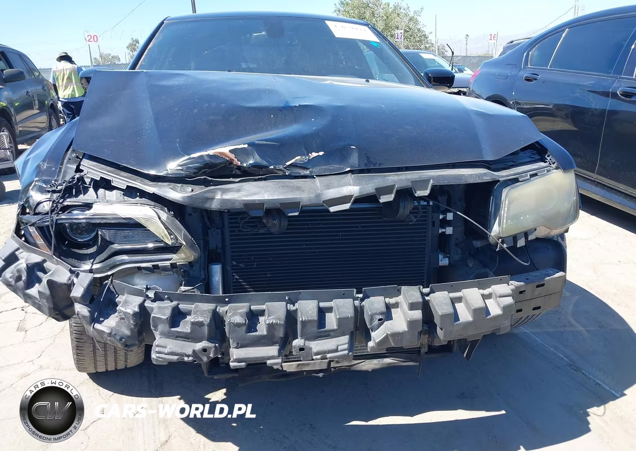 2015 Chrysler 300 300S VIN:2C3CCABG1FH926906 - 6