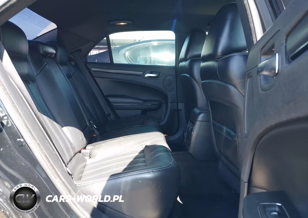 2015 Chrysler 300 300S VIN:2C3CCABG1FH926906 - 8