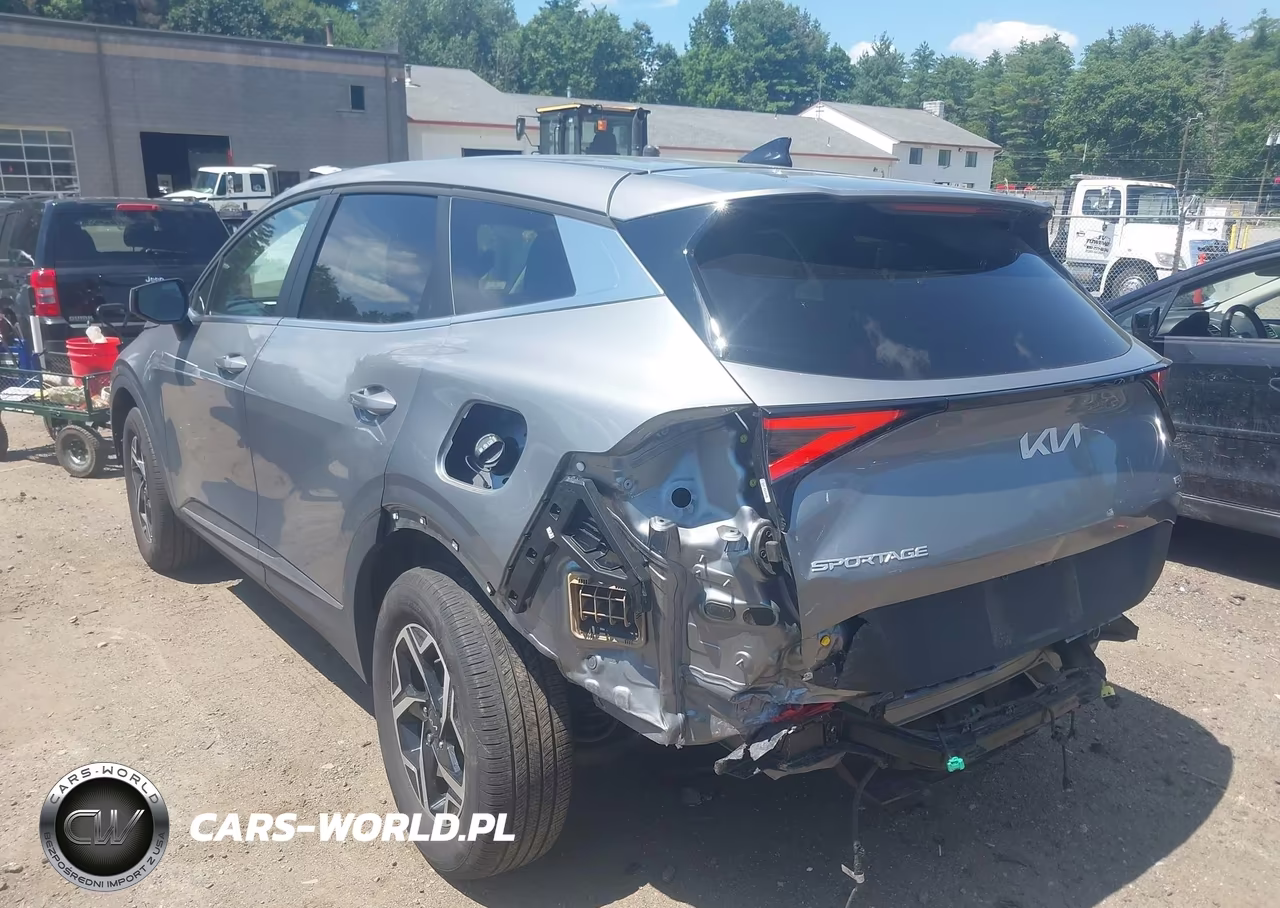 2024 Kia Sportage Lx VIN:KNDPUCDF5R7243424 - 3