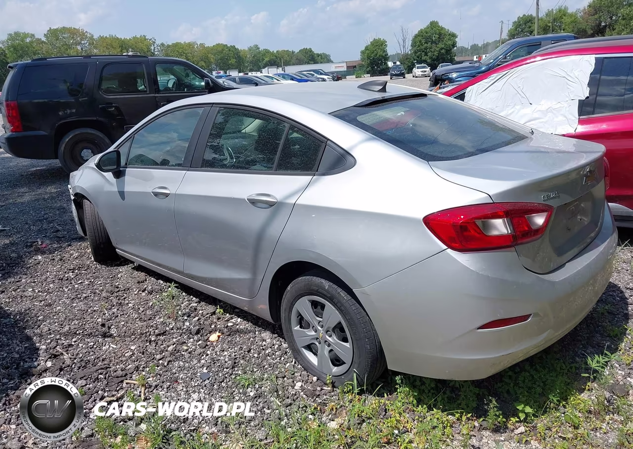 2018 Chevrolet Cruze Ls Auto VIN:1G1BC5SM5J7230616 - 3