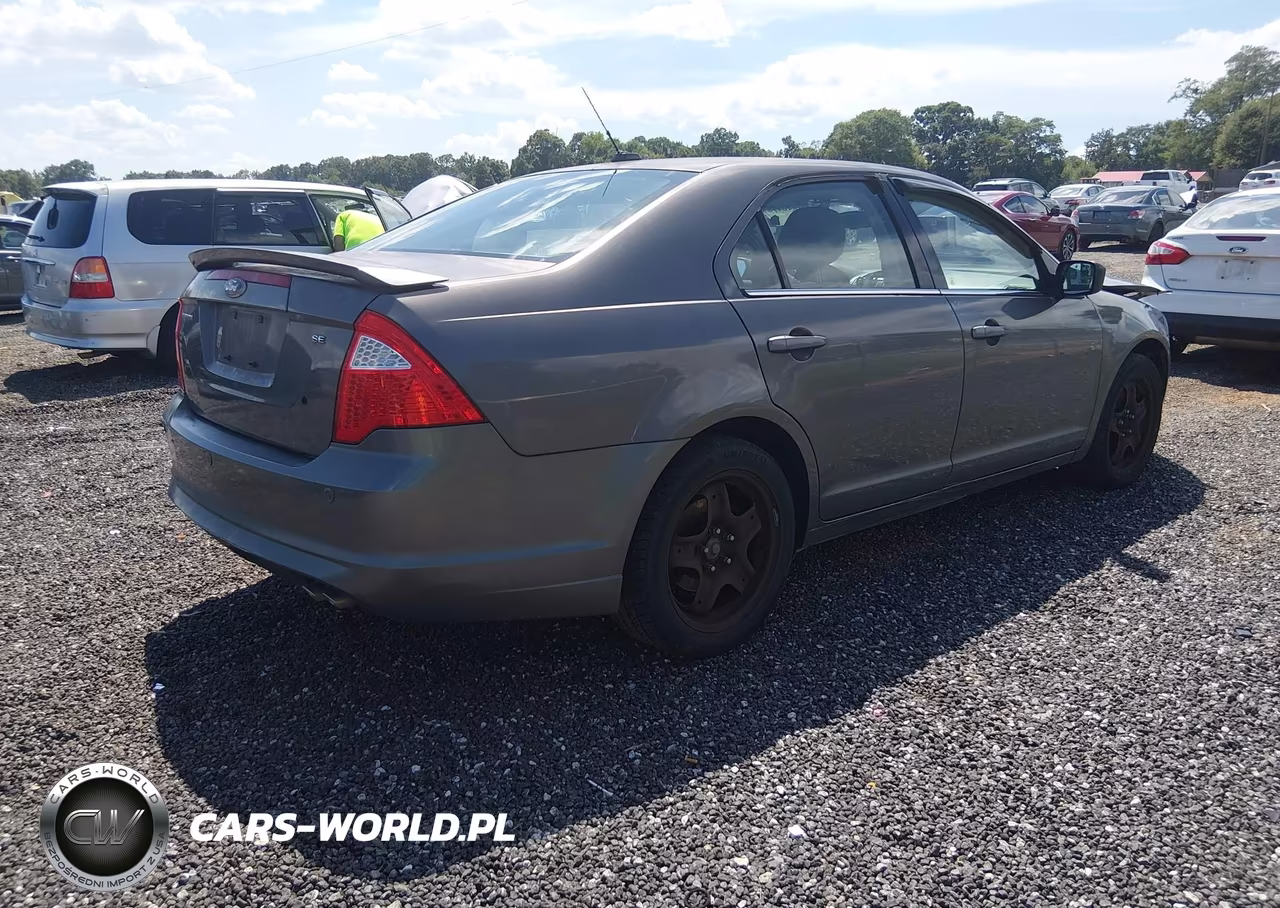 2011 Ford Fusion Se VIN:3FAHP0HA7BR102934 - 4
