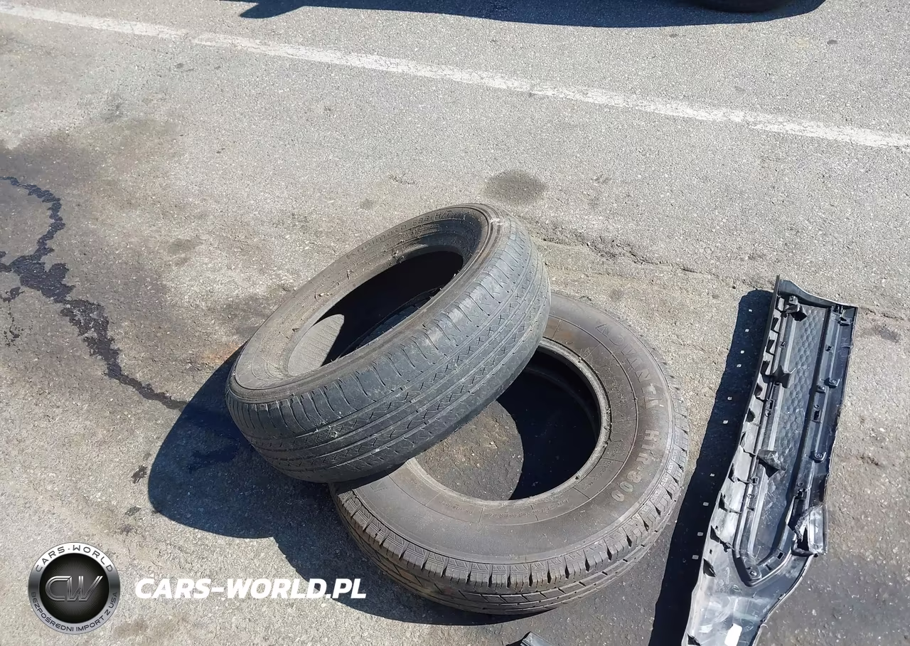 2026 Subaru Forester Touring VIN:4S4SLDT65T3046798 - 12