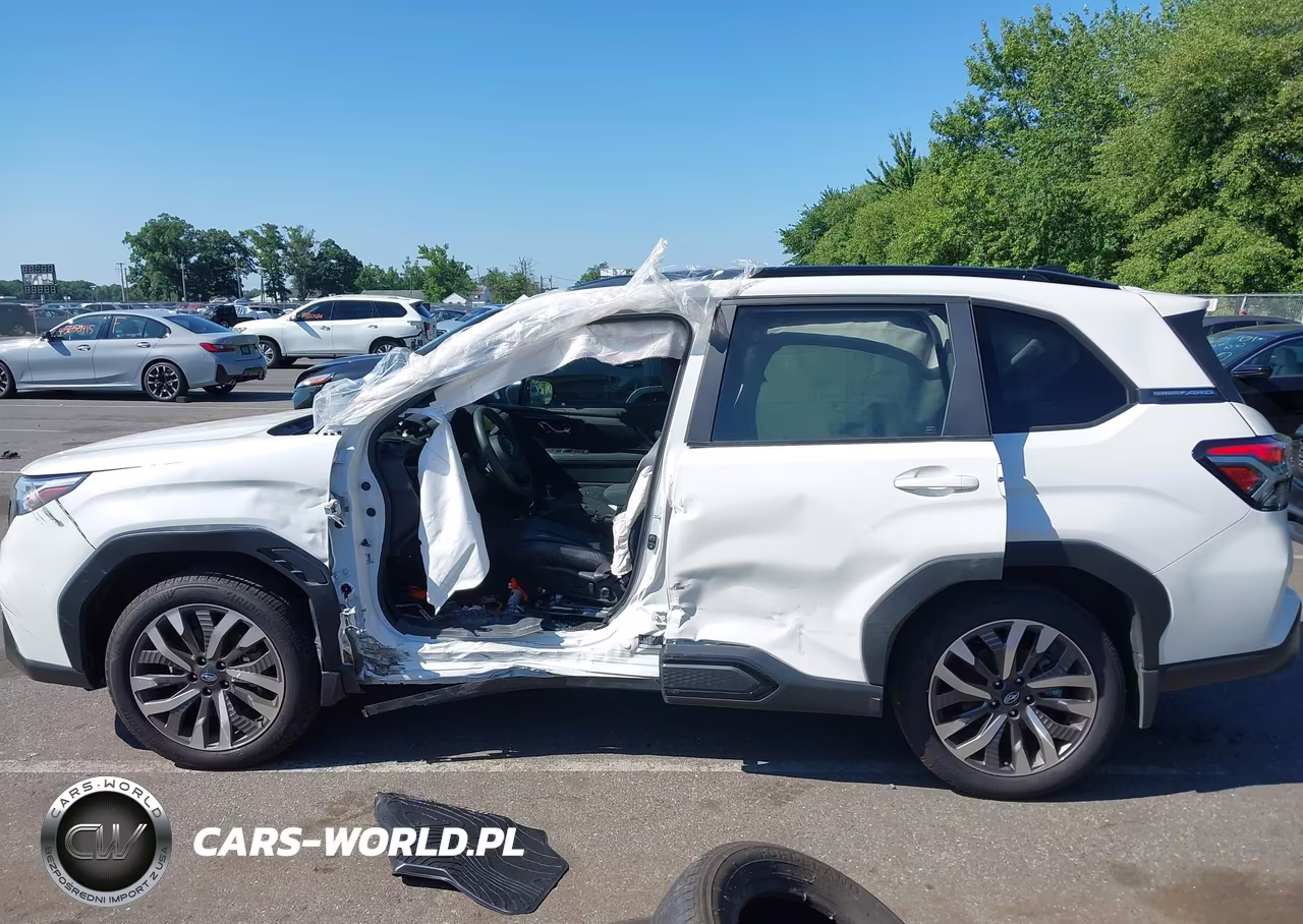 2026 Subaru Forester Touring VIN:4S4SLDT65T3046798 - 15
