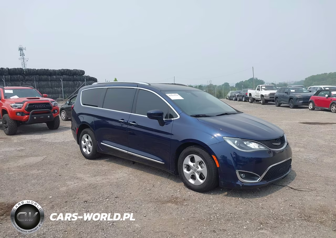 2017 Chrysler Pacifica Touring-L Plus – zdjęcie 1 z 16