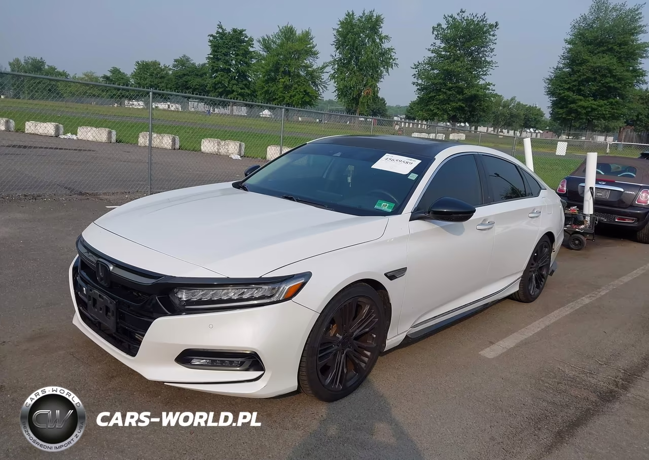 2018 Honda Accord Touring 2.0T VIN:1HGCV2F91JA031240 - 2