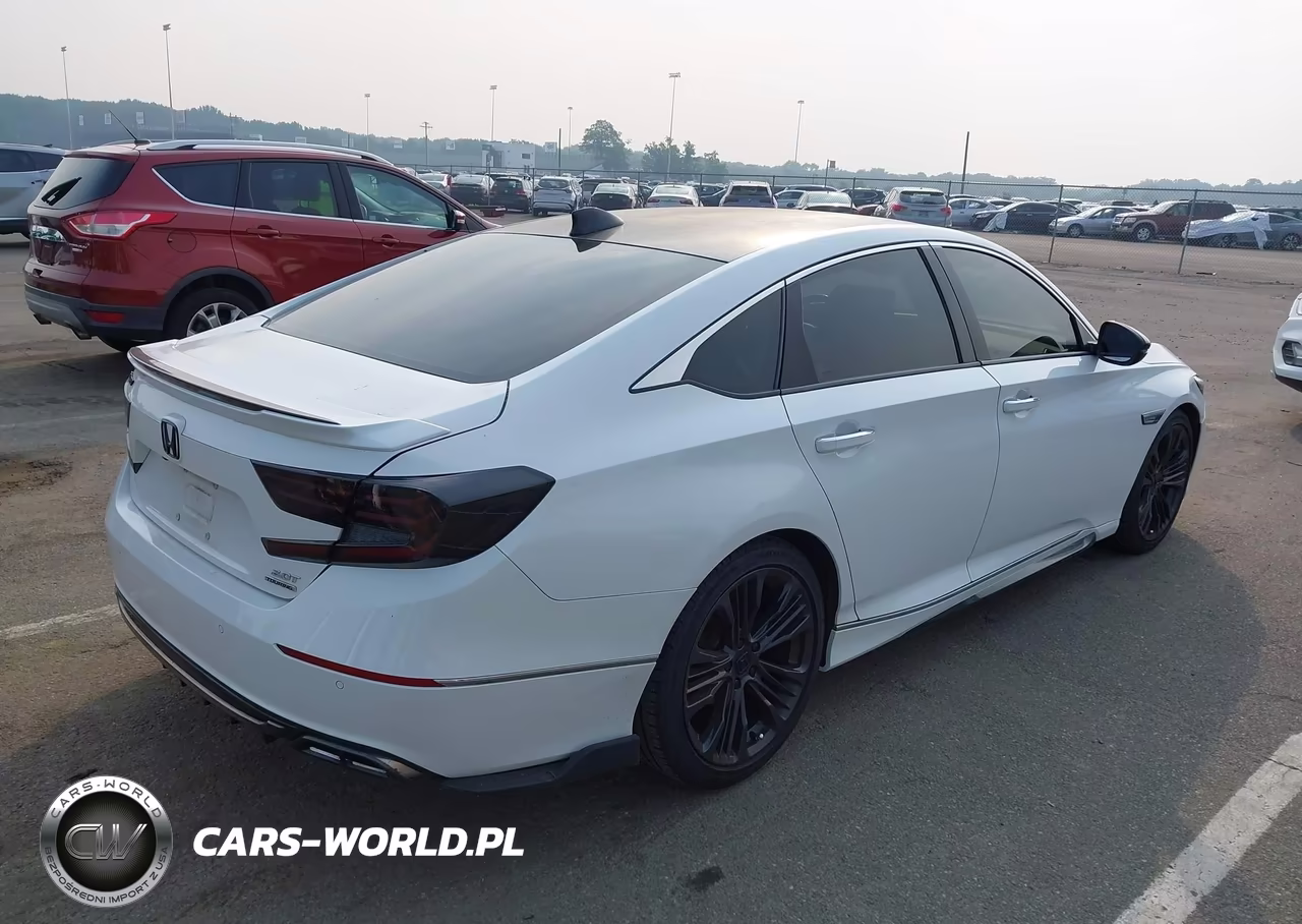 2018 Honda Accord Touring 2.0T VIN:1HGCV2F91JA031240 - 4