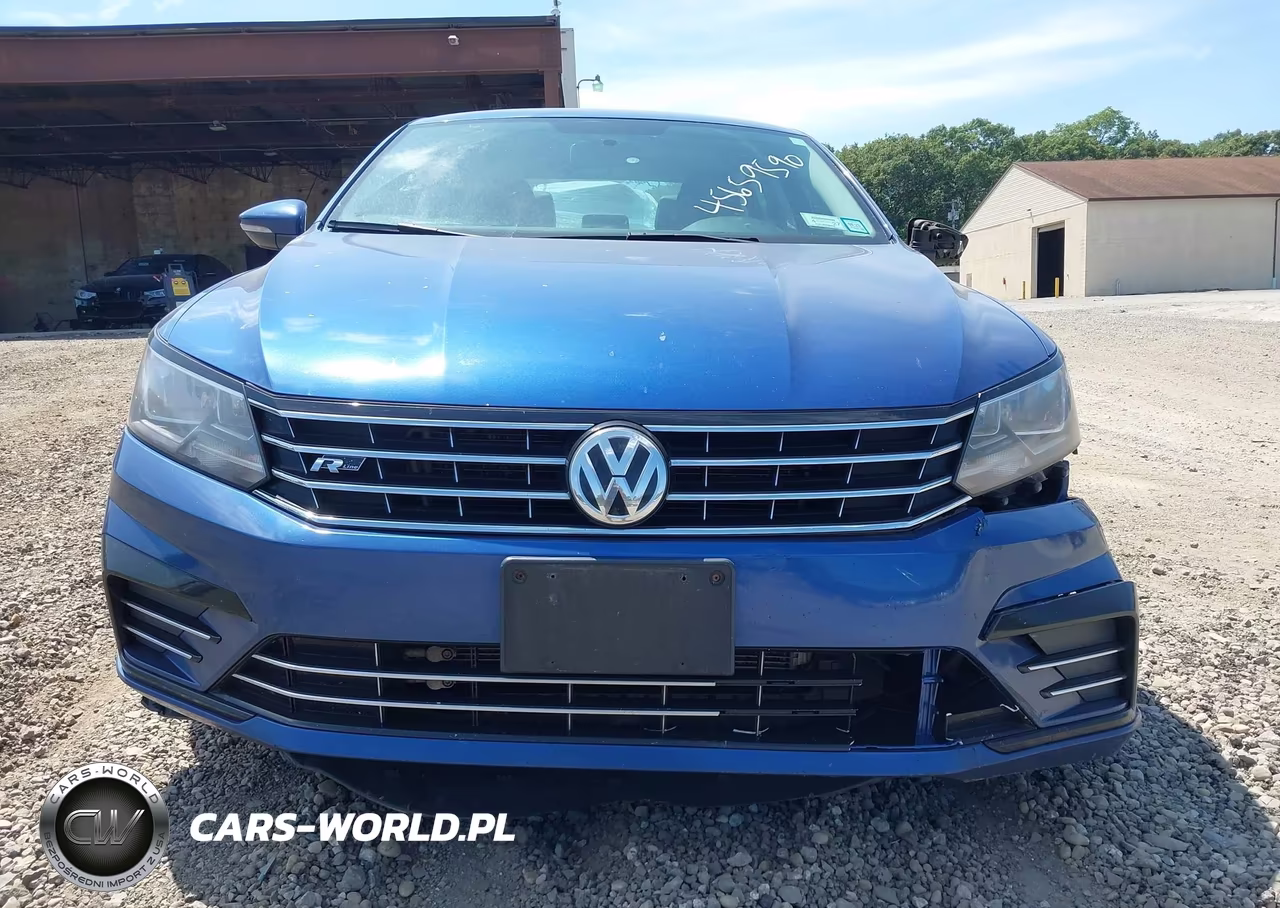 2017 Volkswagen Passat 1.8T R-Line VIN:1VWDT7A3XHC056528 - 12