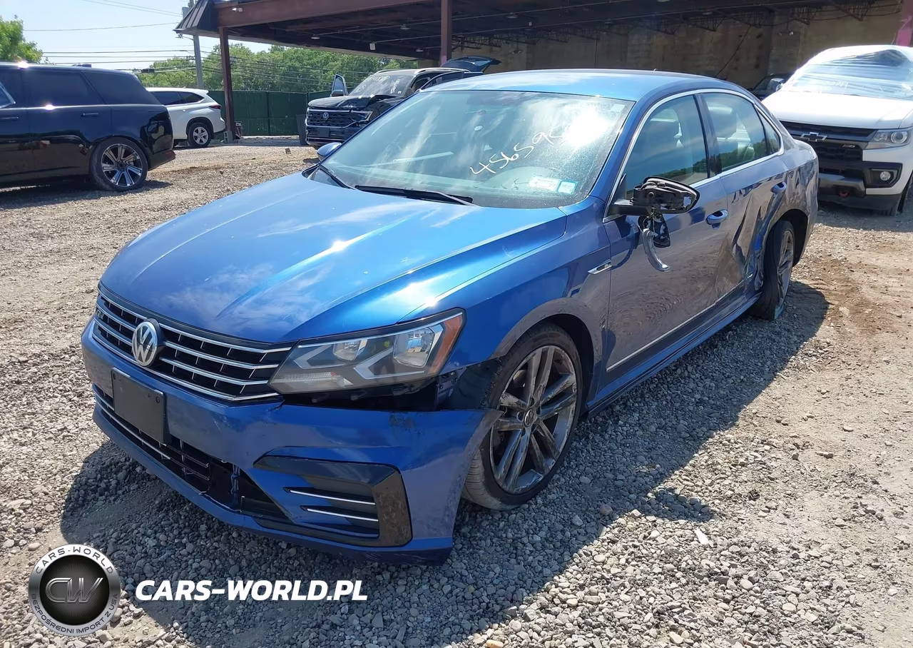 2017 Volkswagen Passat 1.8T R-Line VIN:1VWDT7A3XHC056528 - 6
