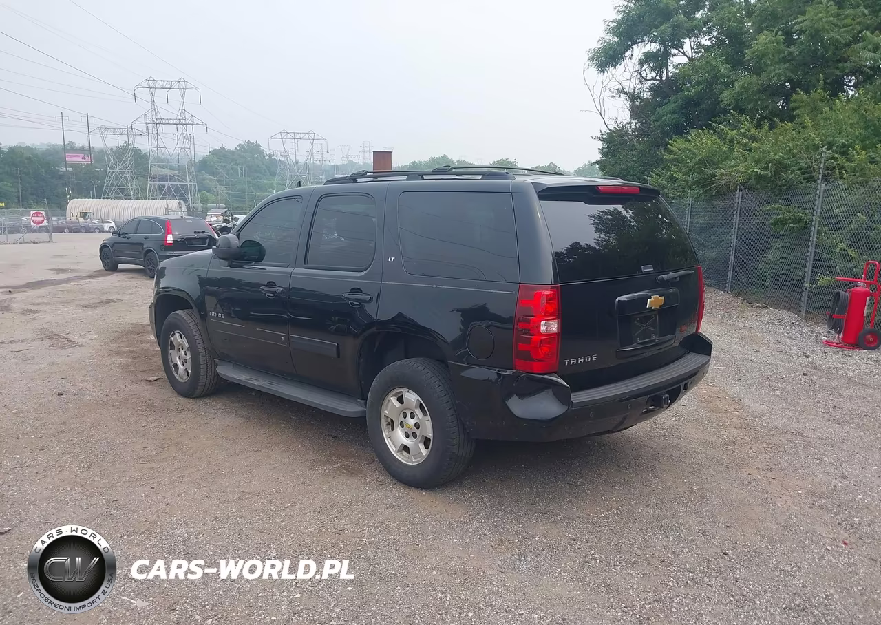 2013 Chevrolet Tahoe Lt VIN:1GNSKBE04DR312029 - 3