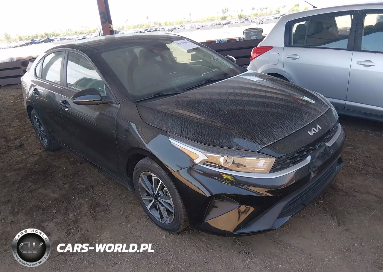 2023 Kia Forte Lxs – zdjęcie 1 z 16