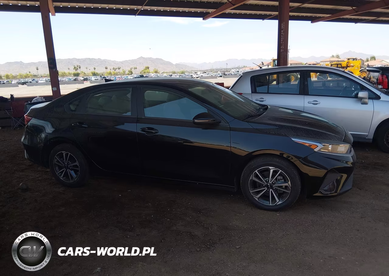 2023 Kia Forte Lxs VIN:3KPF24AD7PE650510 - 13