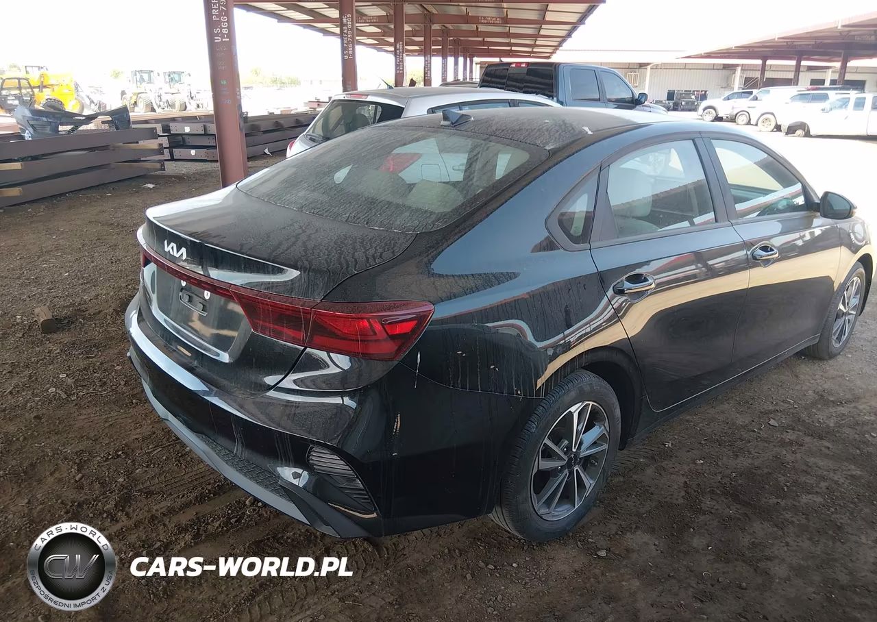 2023 Kia Forte Lxs VIN:3KPF24AD7PE650510 - 4