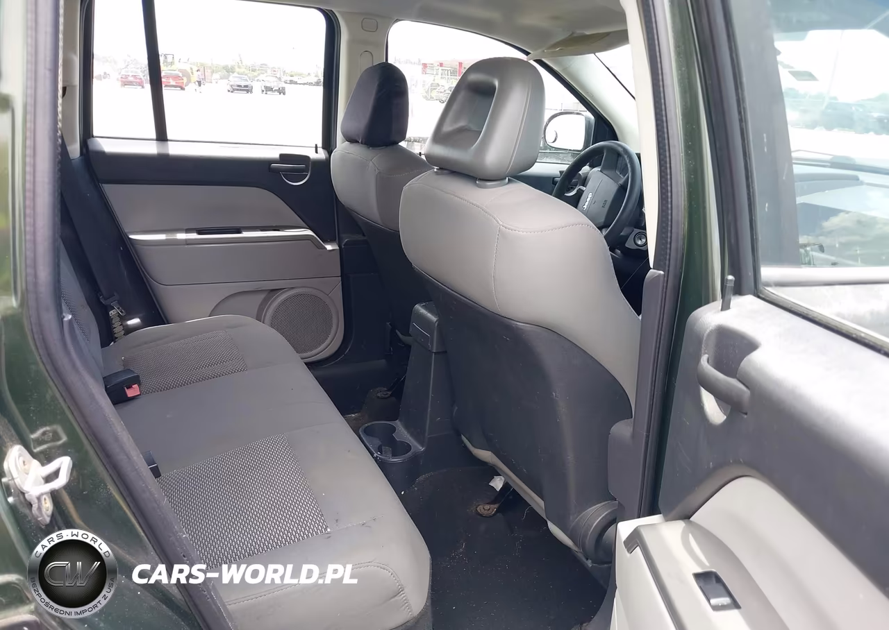 2007 Jeep Compass Sport VIN:1J8FT47W37D249794 - 8